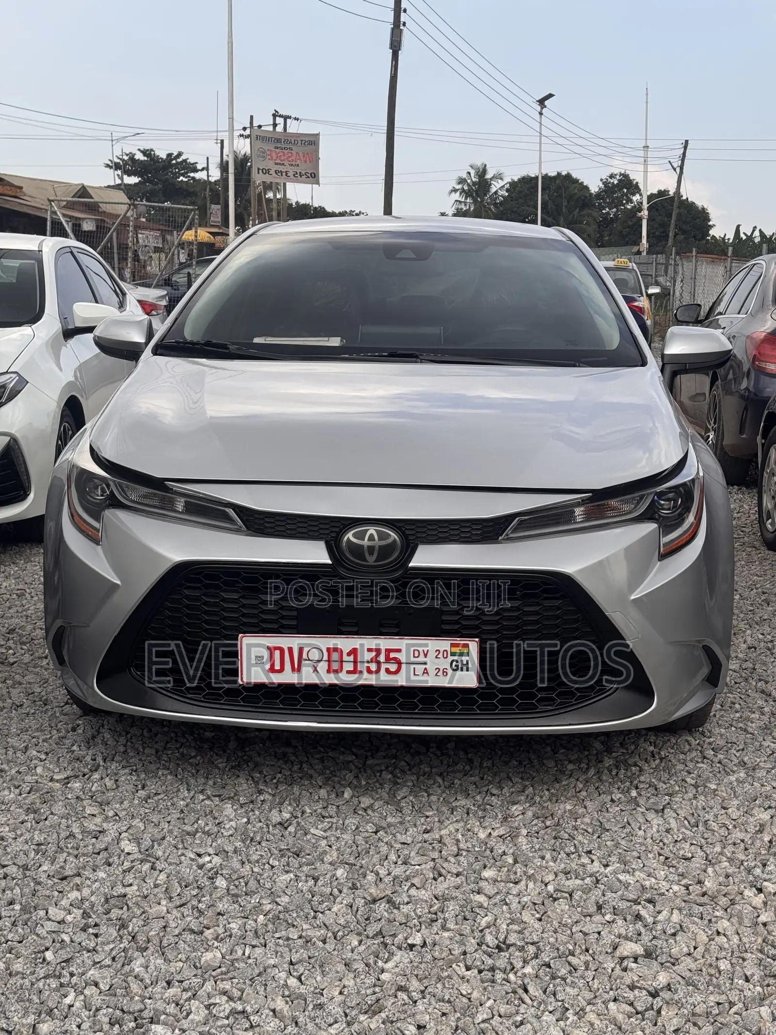 Toyota Corolla LE 2020 Silver