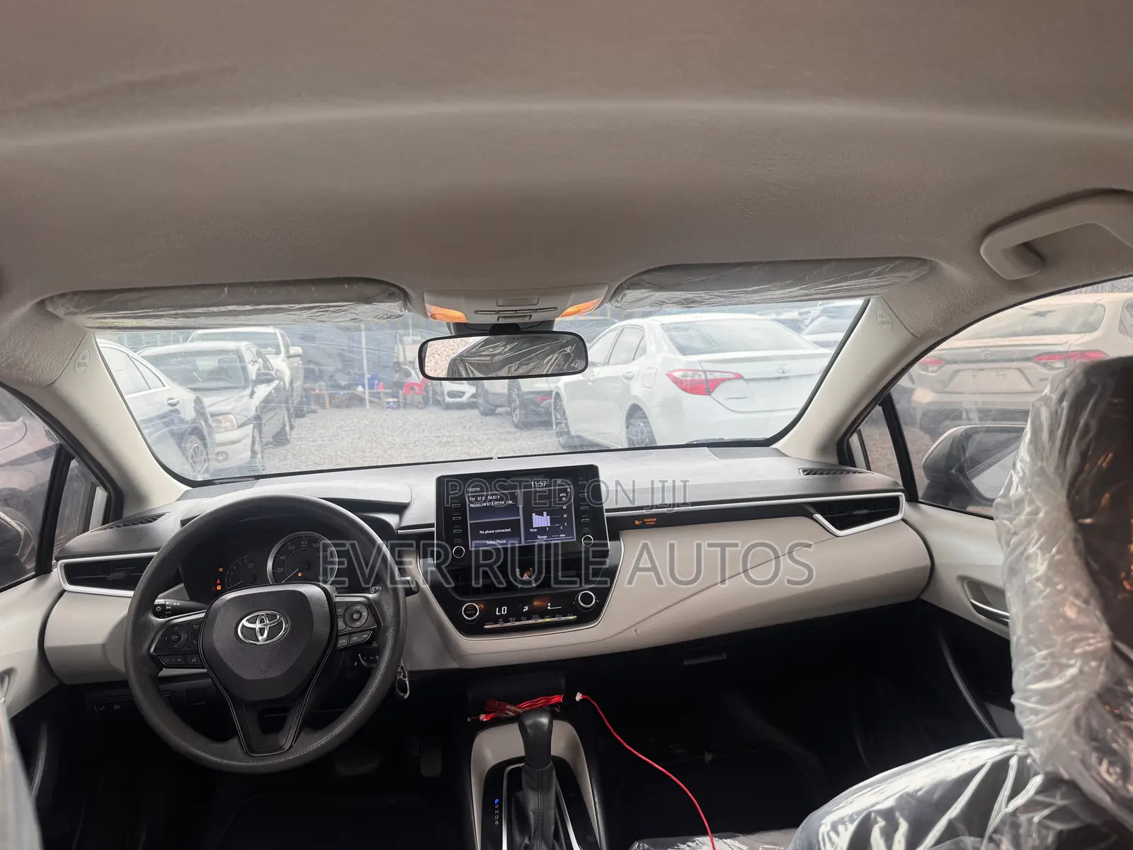 Toyota Corolla LE 2020 Silver