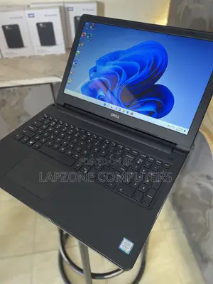 Laptop Dell Inspiron 15 8GB Intel Core i3 HDD 1T