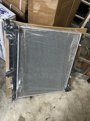 Mitsubishi L200 2007 2008 2009 2010-2013 Radiator (Water Tank)