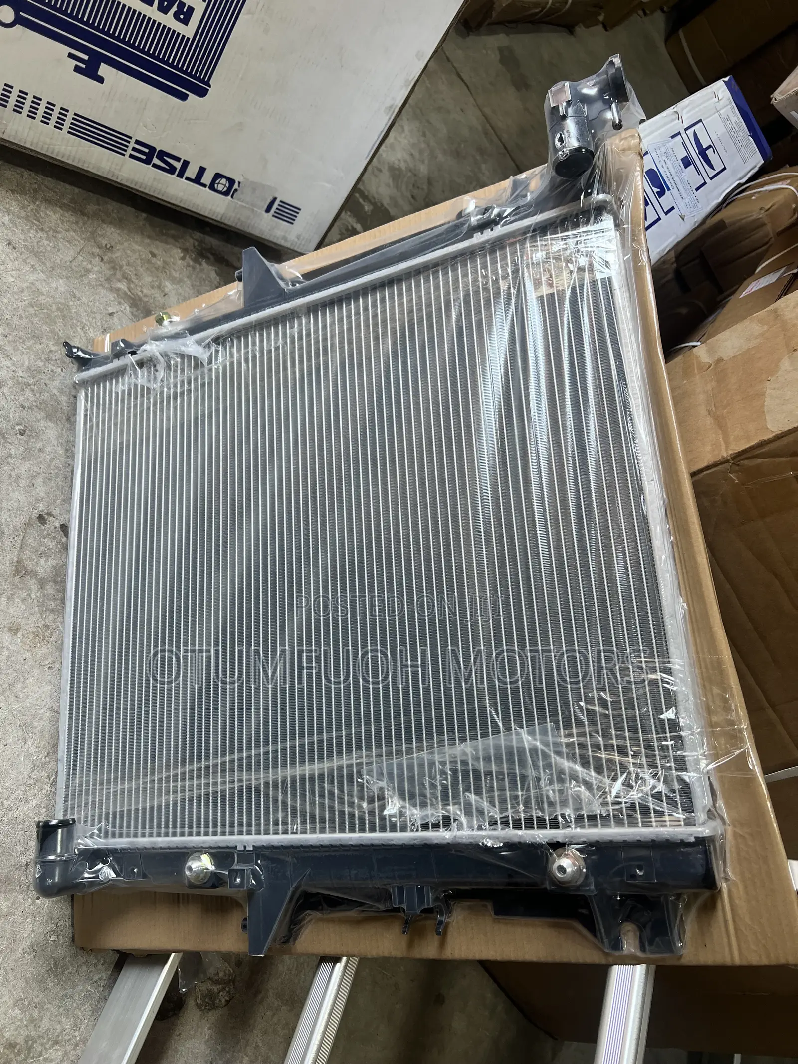 Mitsubishi L200 2007 2008 2009 2010-2013 Radiator (Water Tank)