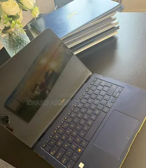New Laptop Asus ZenBook Flip S UX370UA 16GB Intel Core i5 SSD 256GB