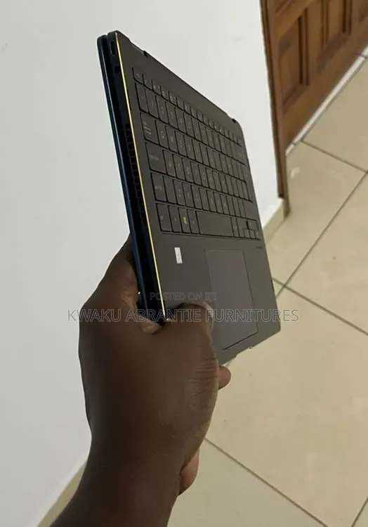 New Laptop Asus ZenBook Flip S UX370UA 16GB Intel Core i5 SSD 256GB