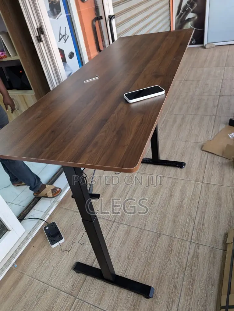 Electric Adjustable Desk
