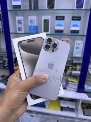Apple iPhone 15 Pro Max 256 GB Silver