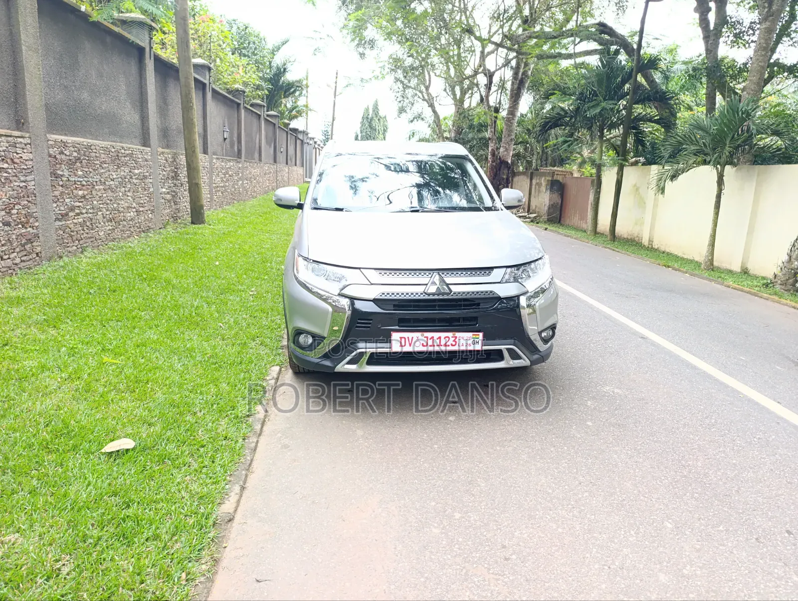 Mitsubishi Outlander SEL S-AWC 2020 Silver