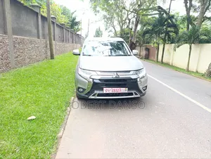 Mitsubishi Outlander SEL S-AWC 2020 Silver