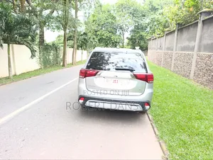 Mitsubishi Outlander SEL S-AWC 2020 Silver