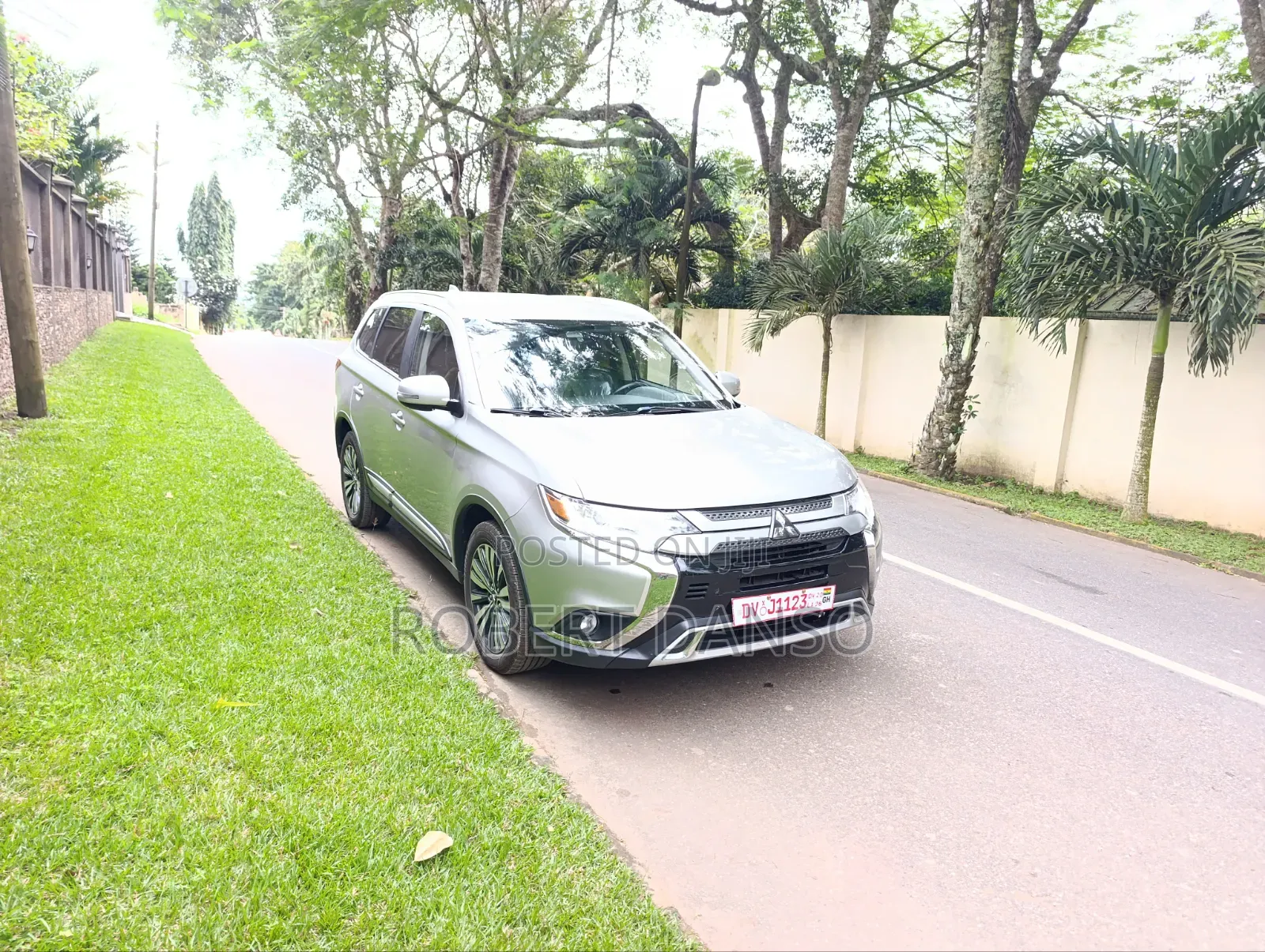 Mitsubishi Outlander SEL S-AWC 2020 Silver