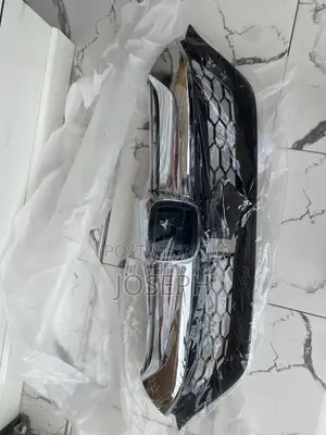 Cr-v 2017,2018,2019 Top Grille