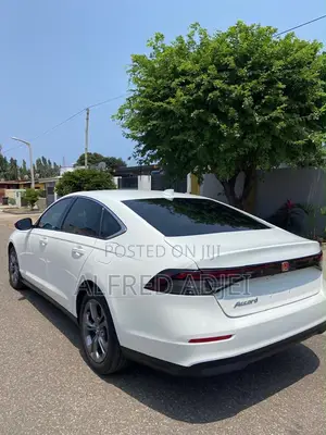 Honda Accord EX CVT 2024 White