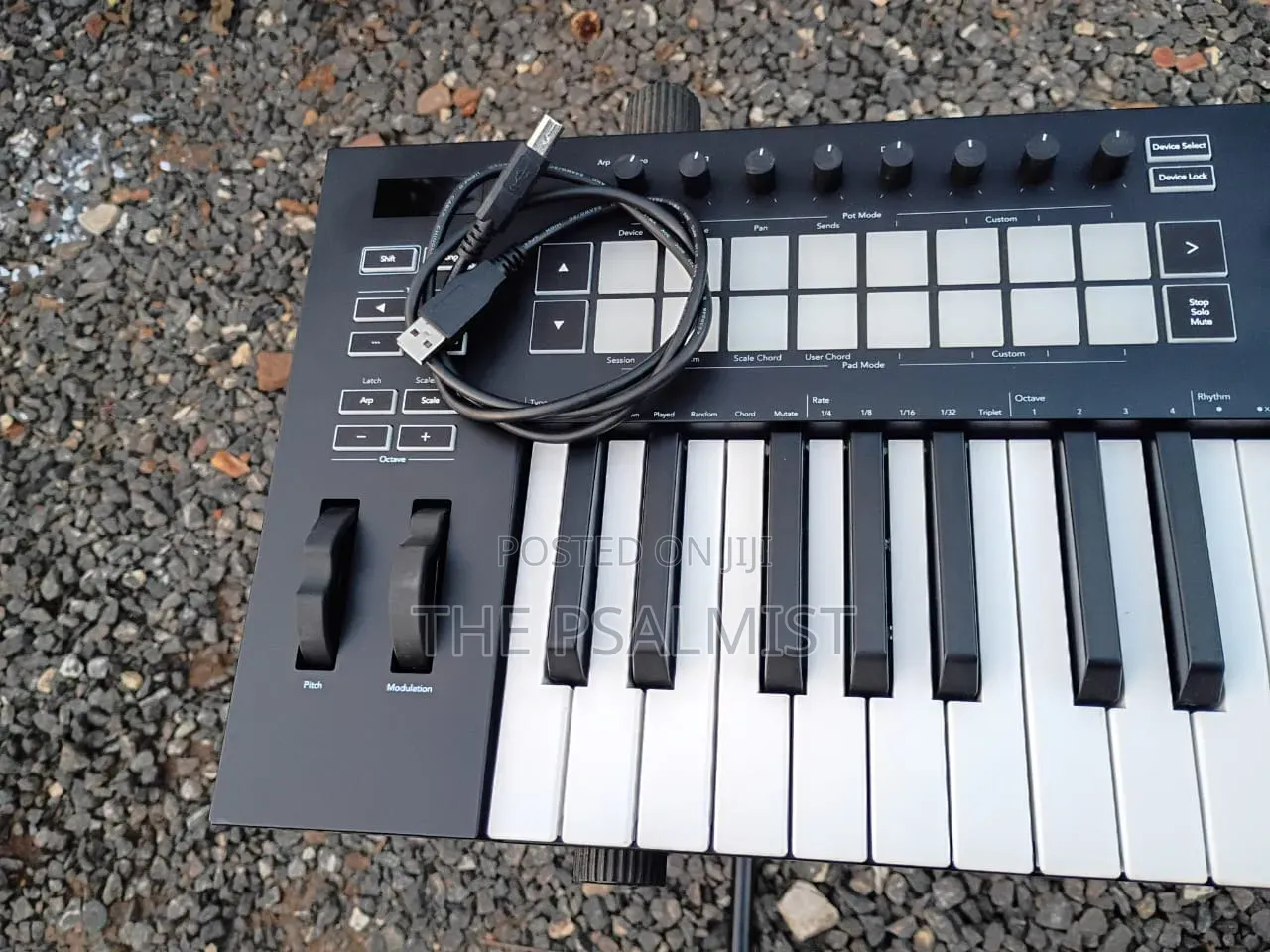 Novation Launch Key 49 Midi Controller With 16drumpads