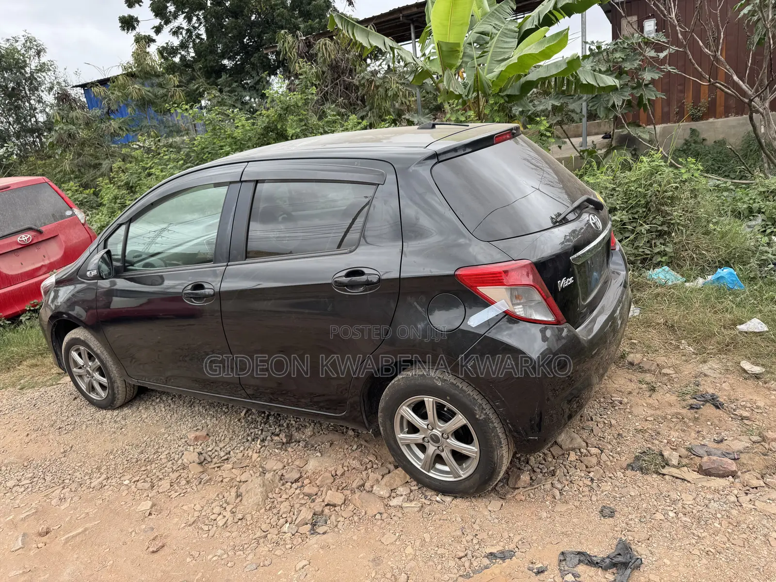 Toyota Vitz 1.3 AWD 5dr 2013 Black