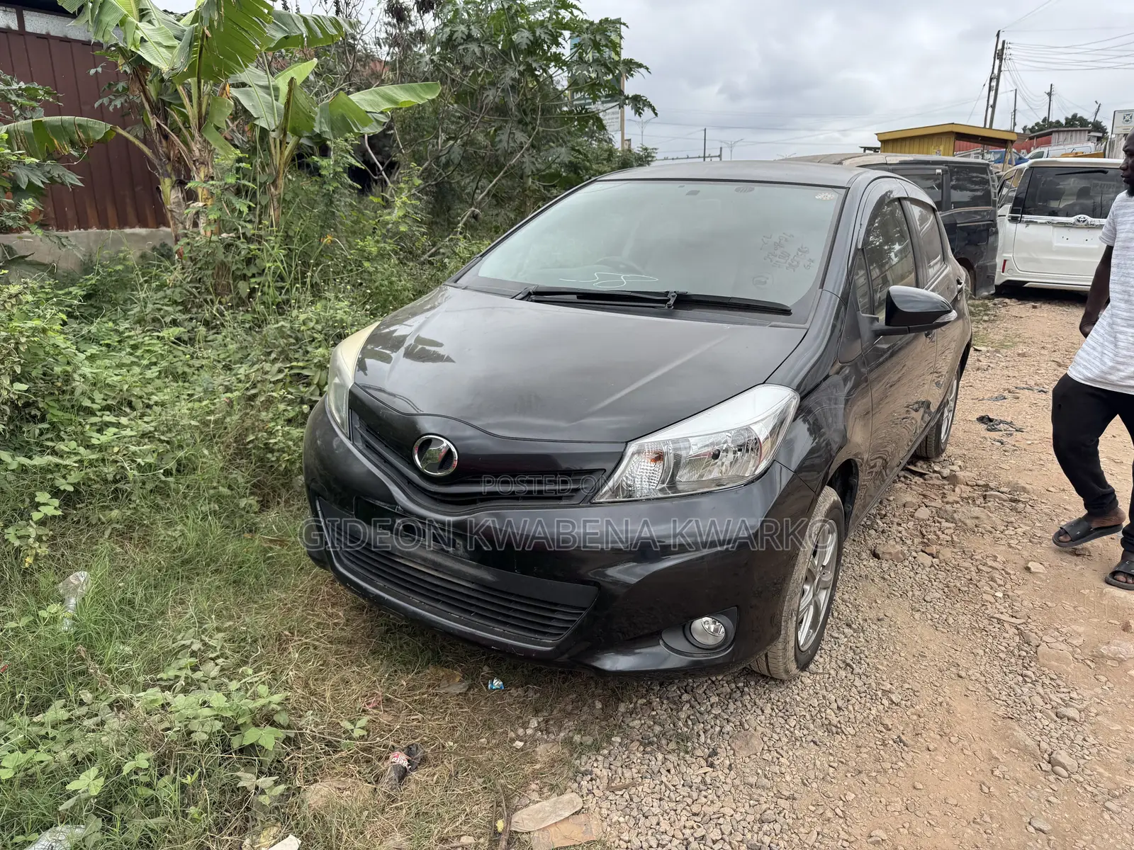 Toyota Vitz 1.3 AWD 5dr 2013 Black