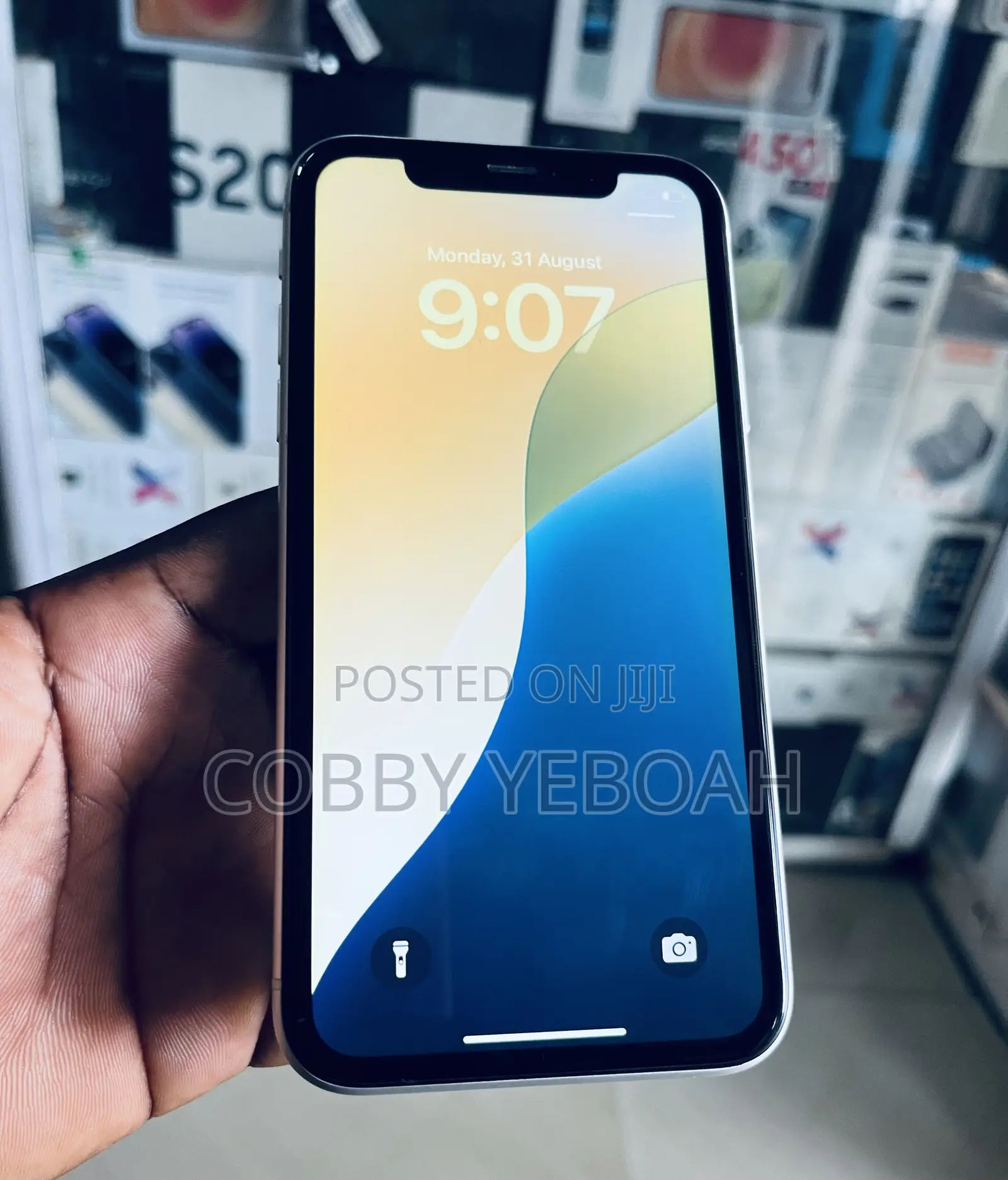 Apple iPhone XR 128 GB White