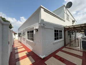 6bdrm House in Abrepo, Kumasi Metropolitan for sale