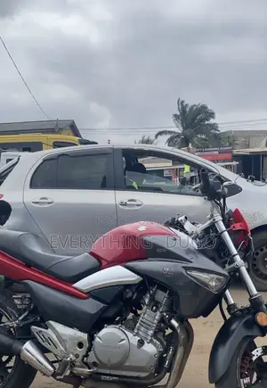 Suzuki Bike 2013 Red