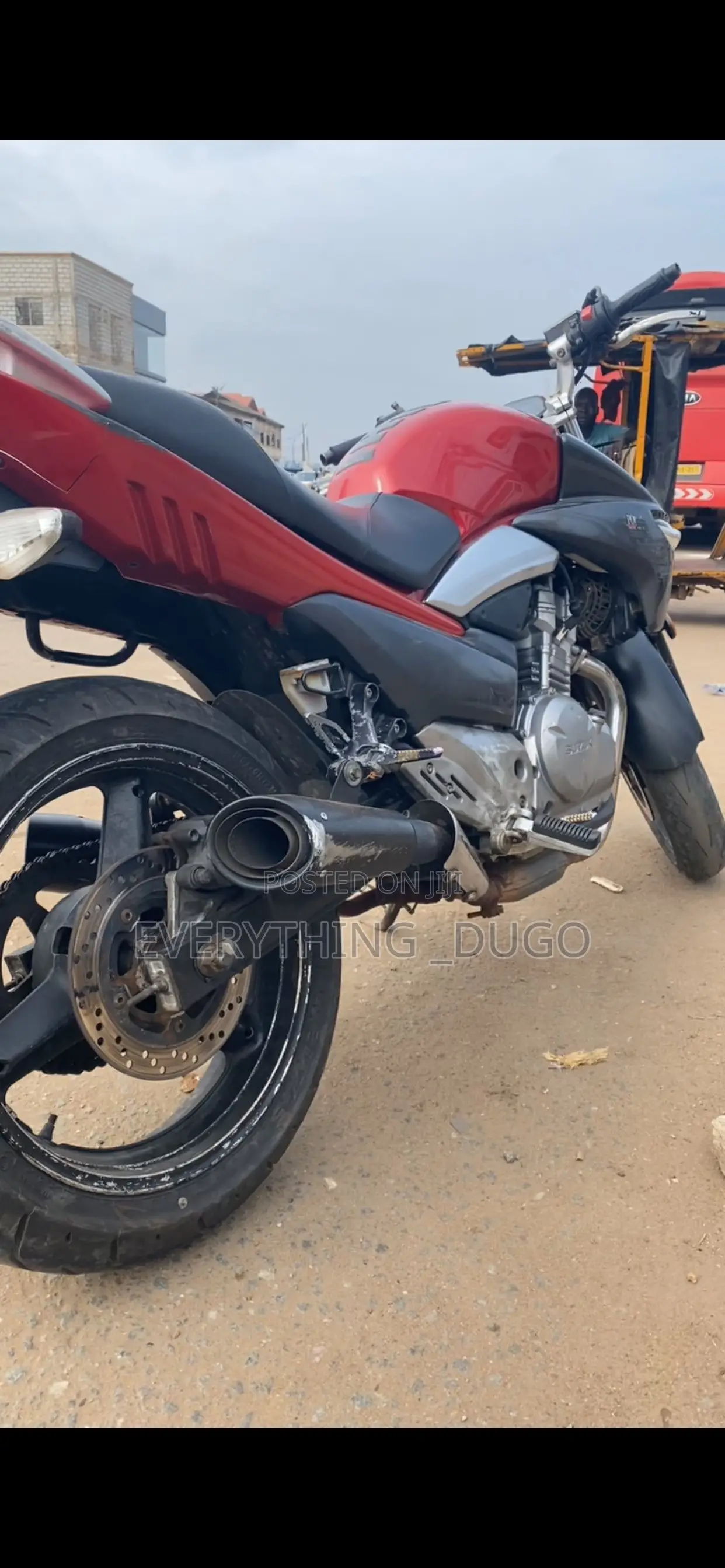 Suzuki Bike 2013 Red