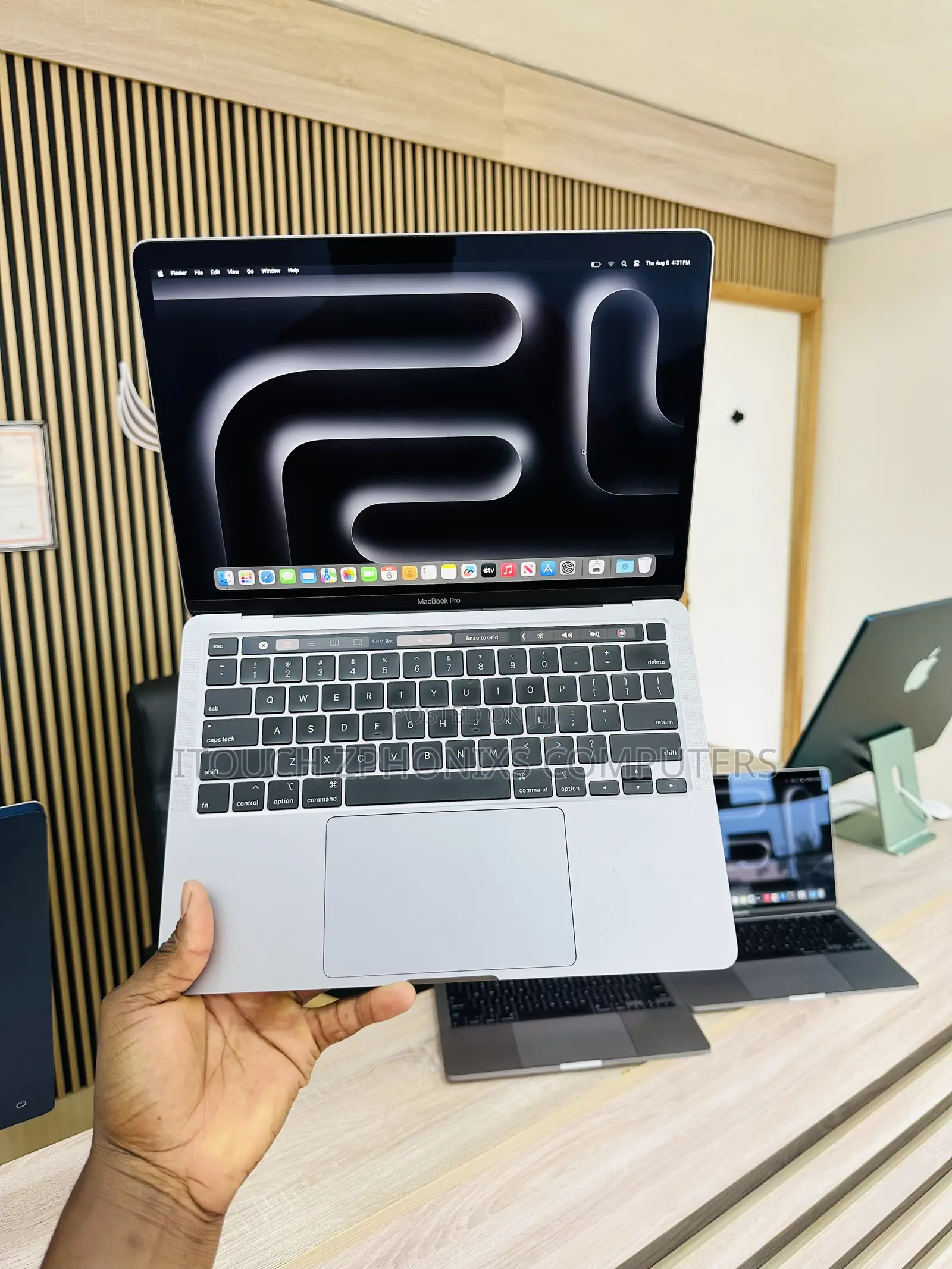 Laptop Apple MacBook Pro 2020 8GB Intel Core i5 SSD 256GB