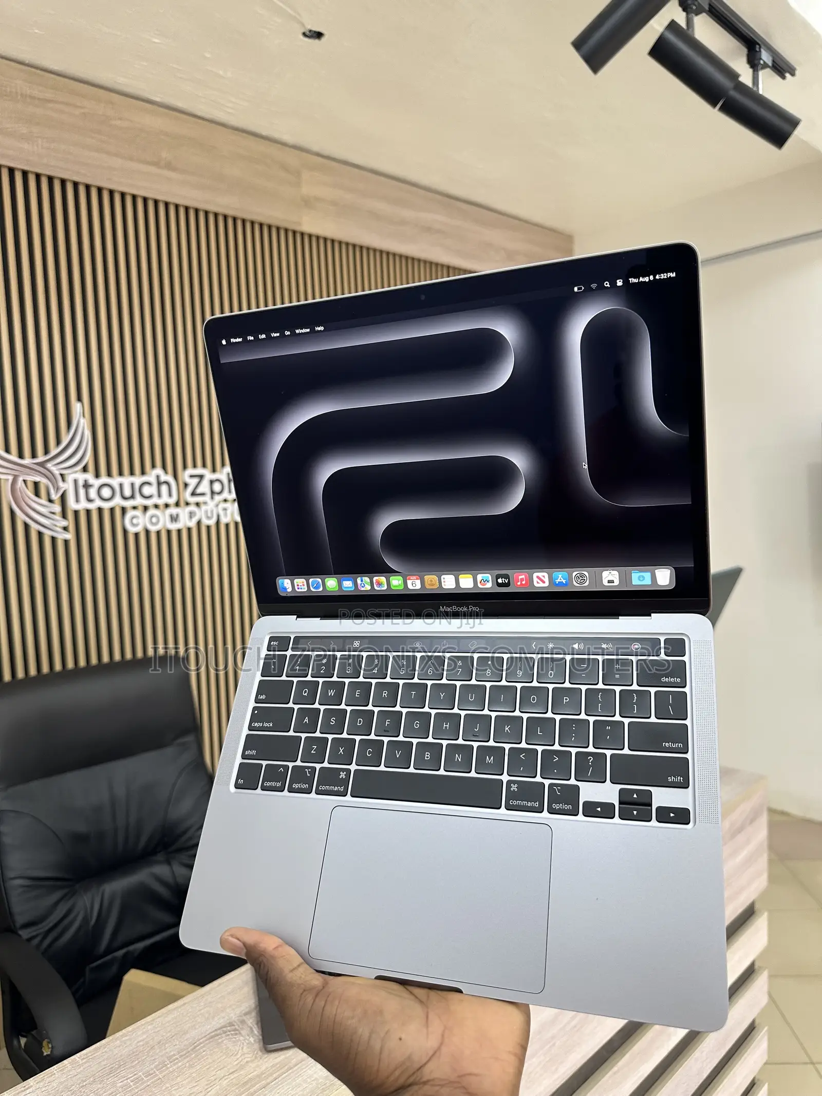 Laptop Apple MacBook Pro 2020 8GB Intel Core i5 SSD 256GB
