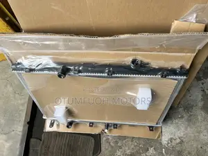 Honda CR-V 2012 2013 2014 2015 2016 Radiator (Water Tank)