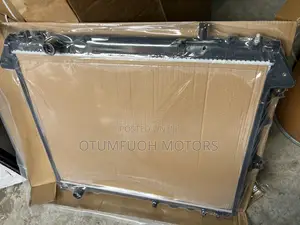 Toyota Hilux Vigo 2012 2013 2014 Radiator (Water Tank)