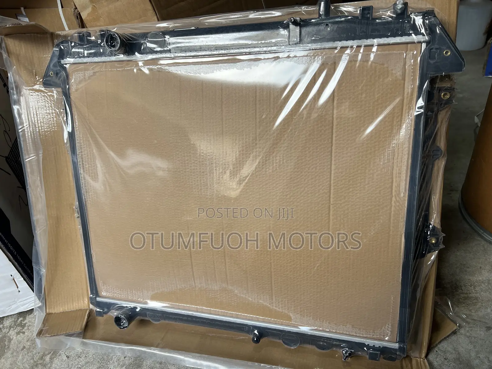 Toyota Hilux Vigo 2012 2013 2014 Radiator (Water Tank)