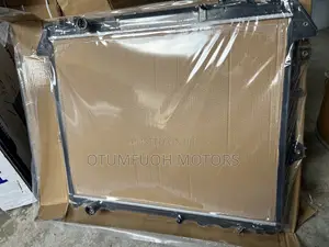 Toyota Hilux Vigo 2012 2013 2014 Radiator (Water Tank)