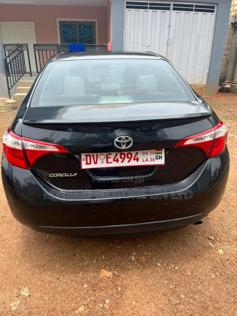 Toyota Corolla LE 4dr Sedan (1.8L 4cyl CVT) 2015 Black