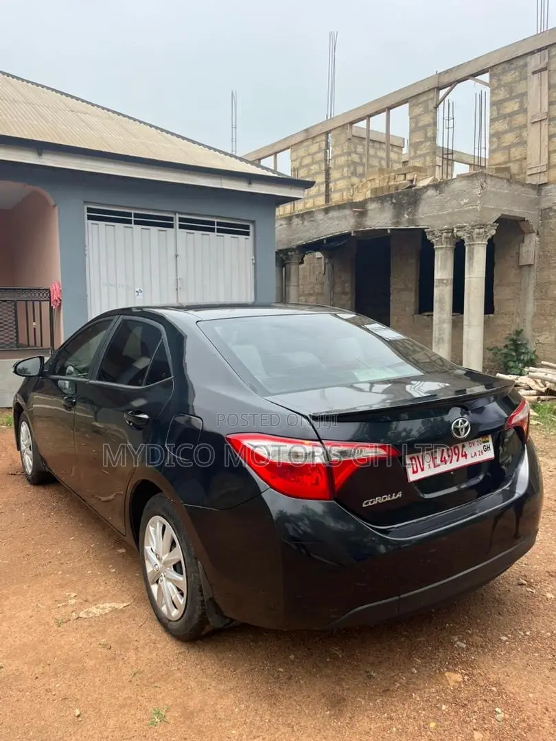 Toyota Corolla LE 4dr Sedan (1.8L 4cyl CVT) 2015 Black