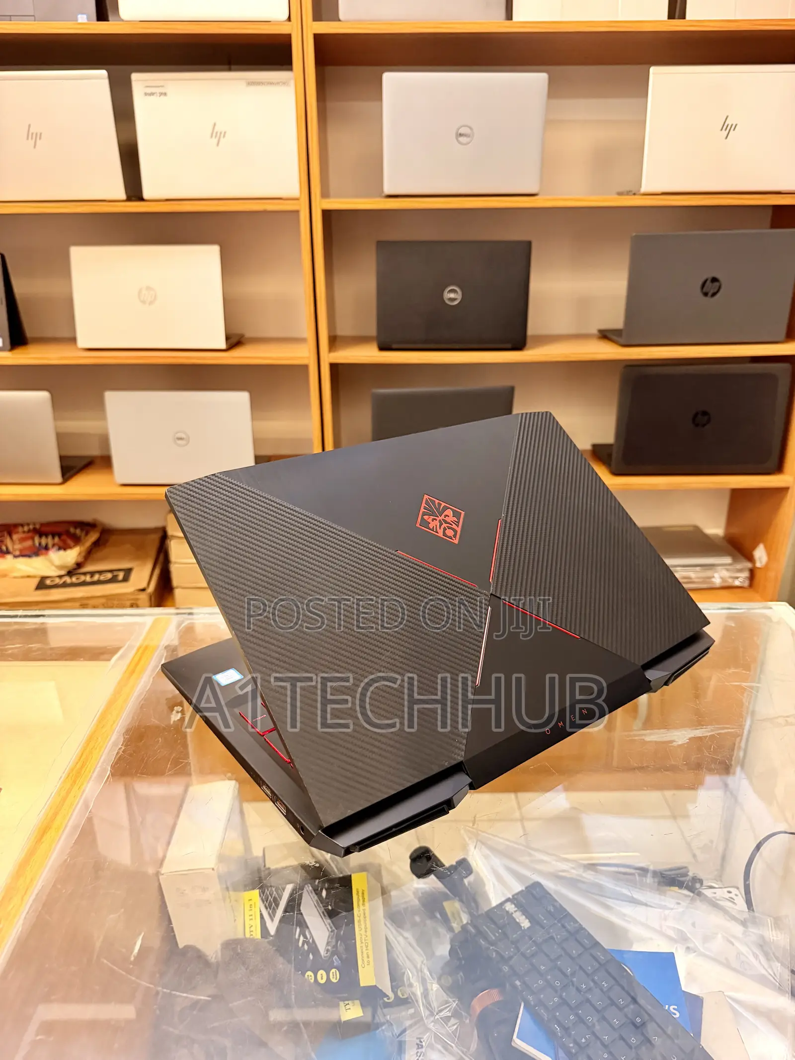 Laptop HP Omen 15 16GB Intel Core i7 HDD+SSD 256GB