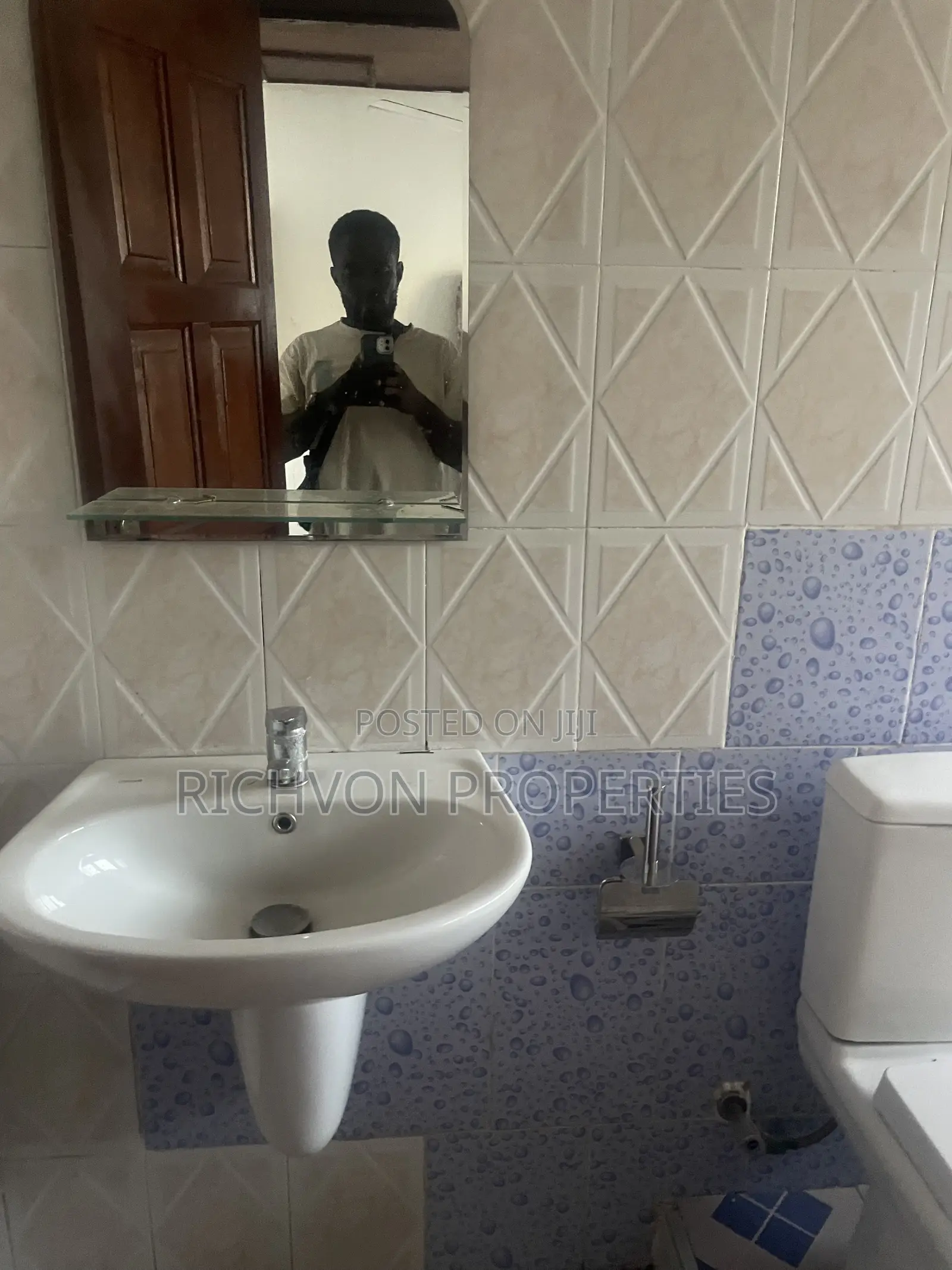 1bdrm Apartment in Richvon, Baatsona Total for rent