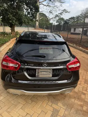 Mercedes-Benz GLA 250 2019 Black