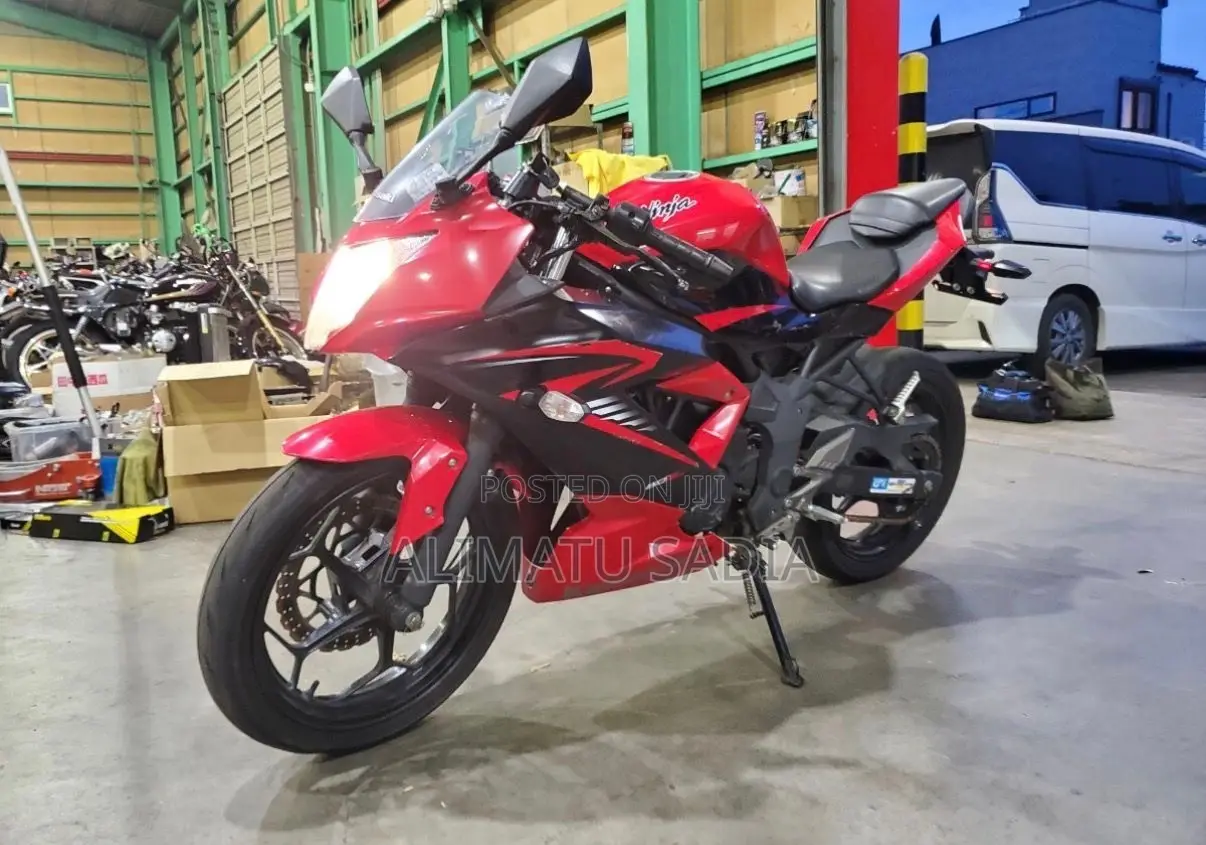 Kawasaki Ninja 400 2014 Red