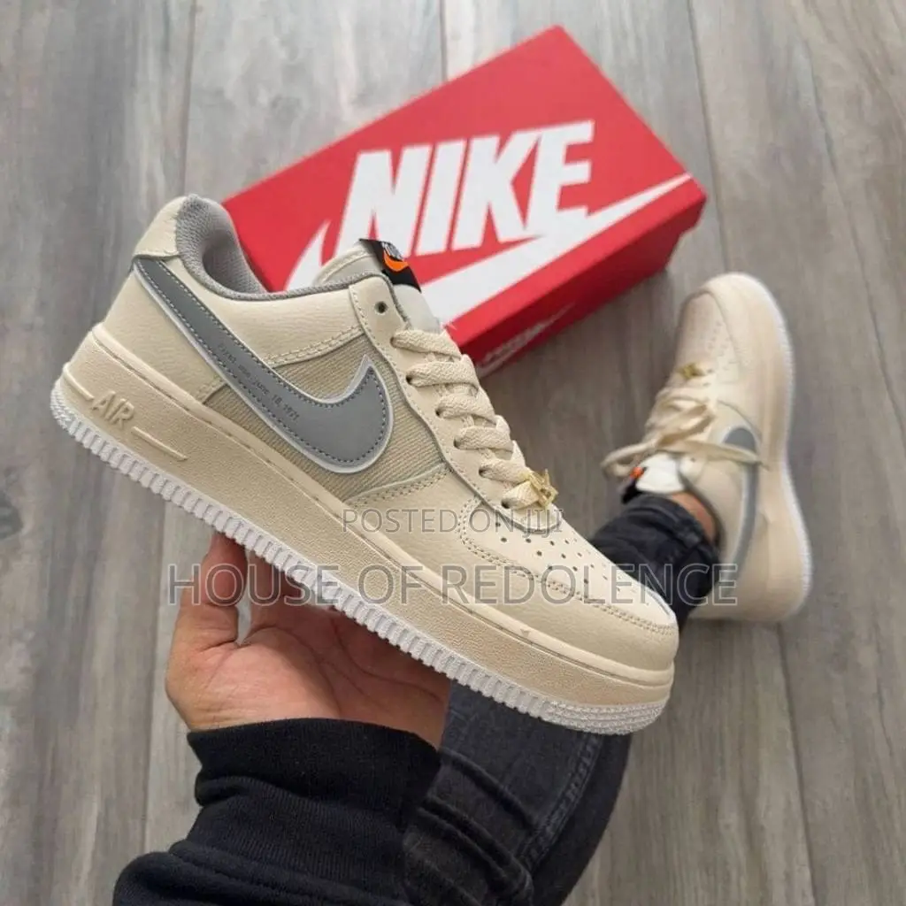 Nike Air Force 1 Low Sneakers