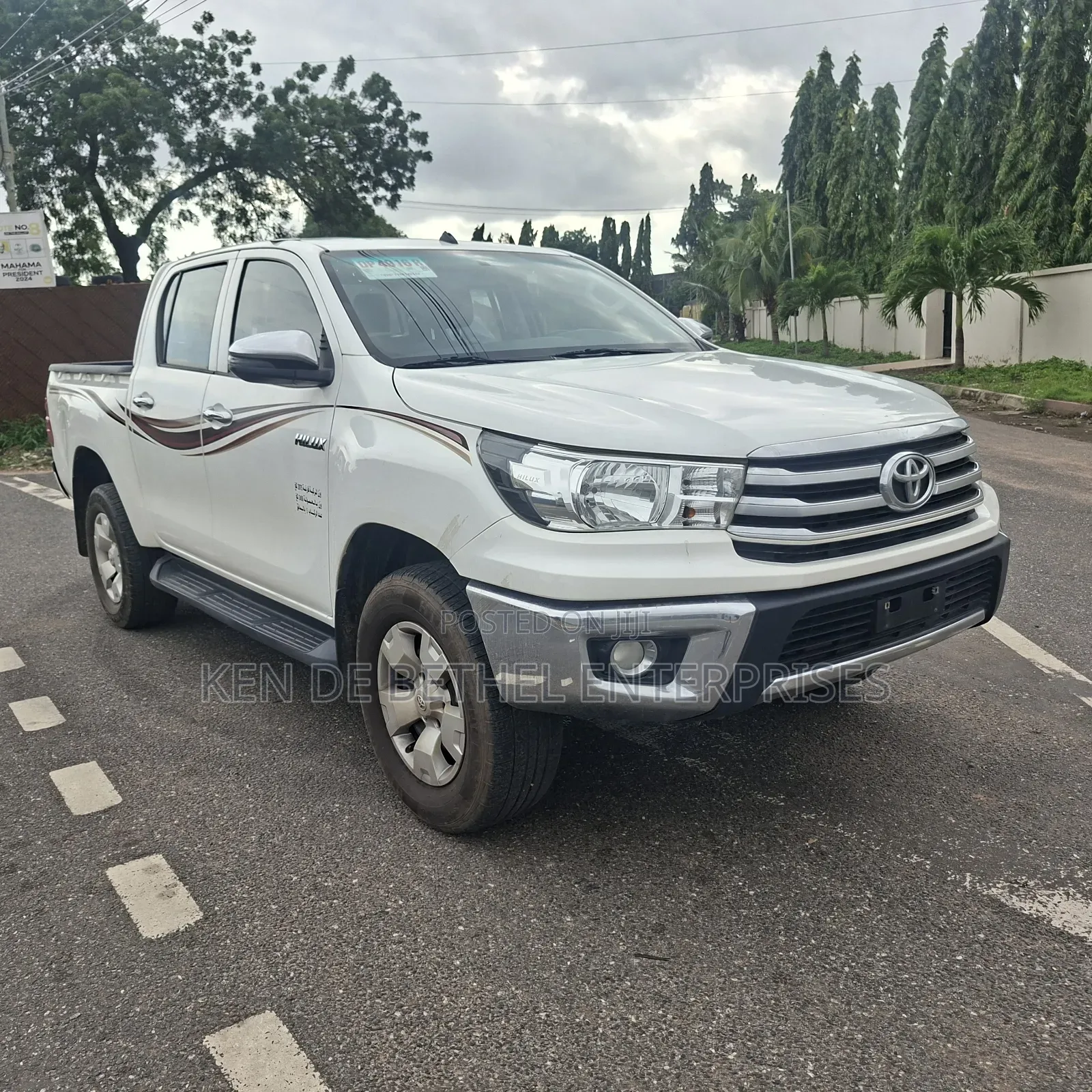 Toyota Hilux 2019 White