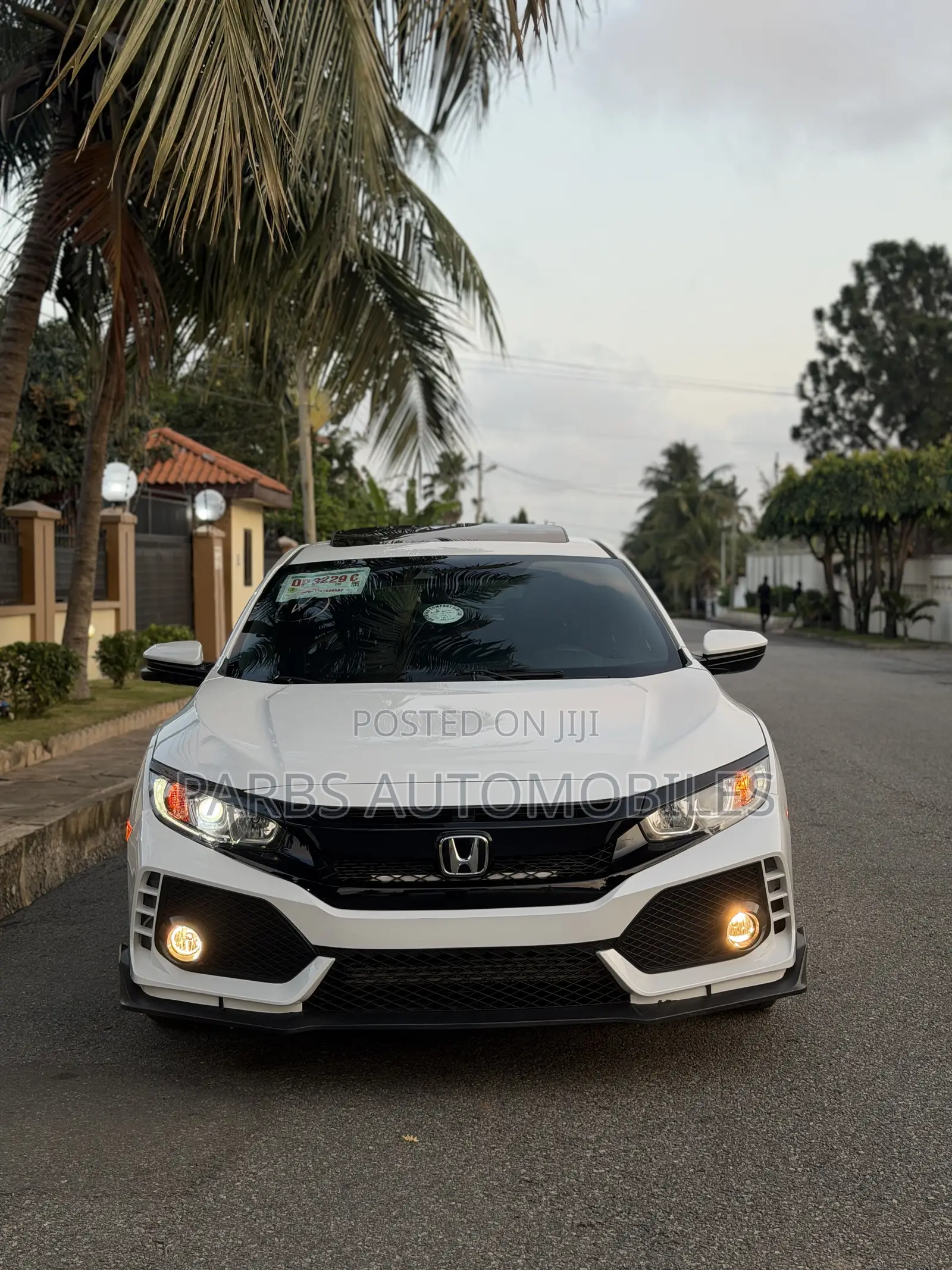 Honda Civic EX Hatchback 2019 White