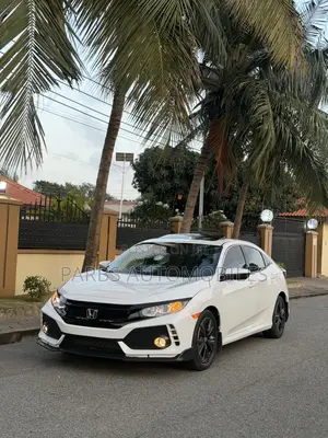 Honda Civic EX Hatchback 2019 White