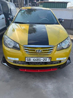 Hyundai Avante 2010 Gold