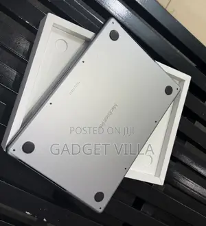 Laptop Apple MacBook Pro 2023 M3 8GB Apple M3 SSD 512GB