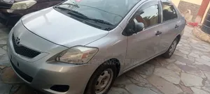 Toyota Belta 2012 Silver