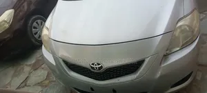 Toyota Belta 2012 Silver