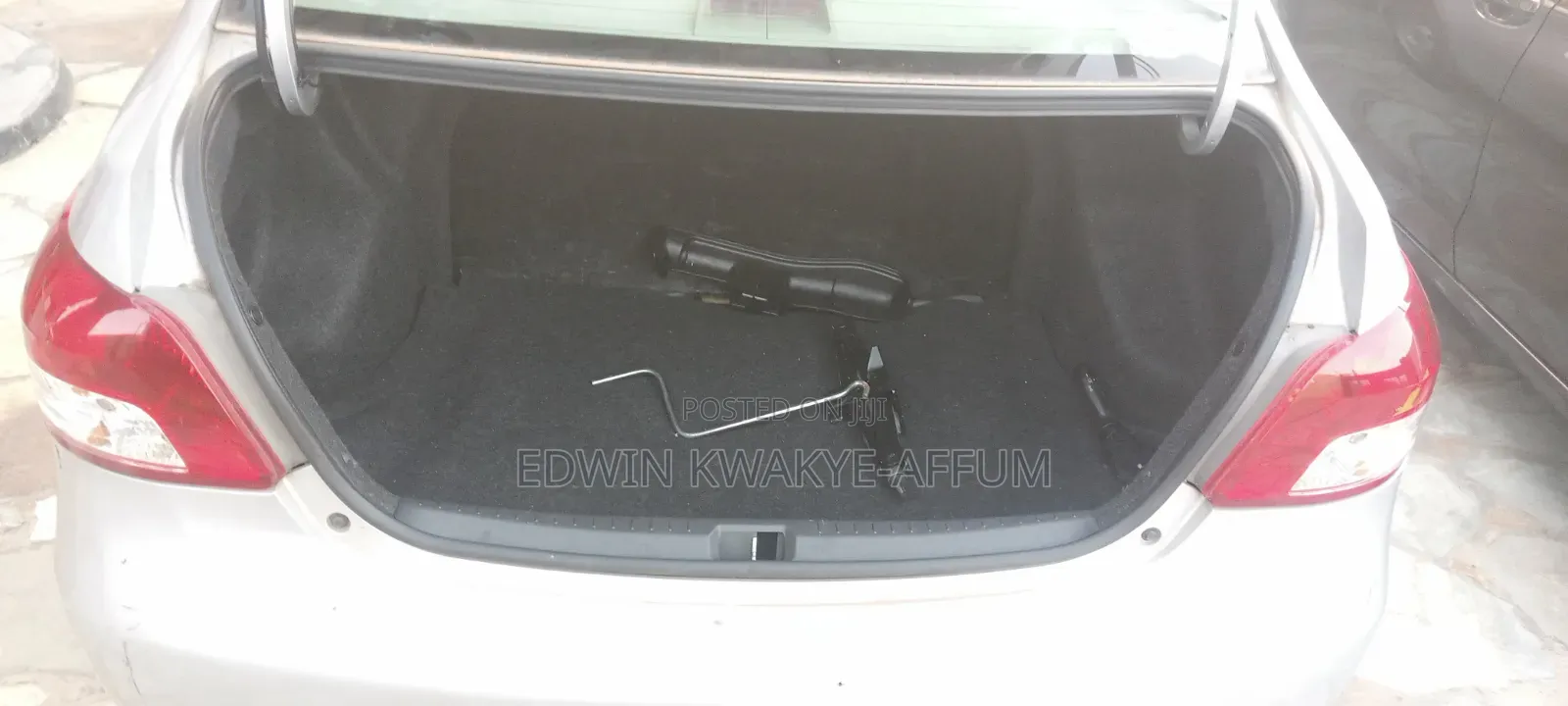 Toyota Belta 2012 Silver