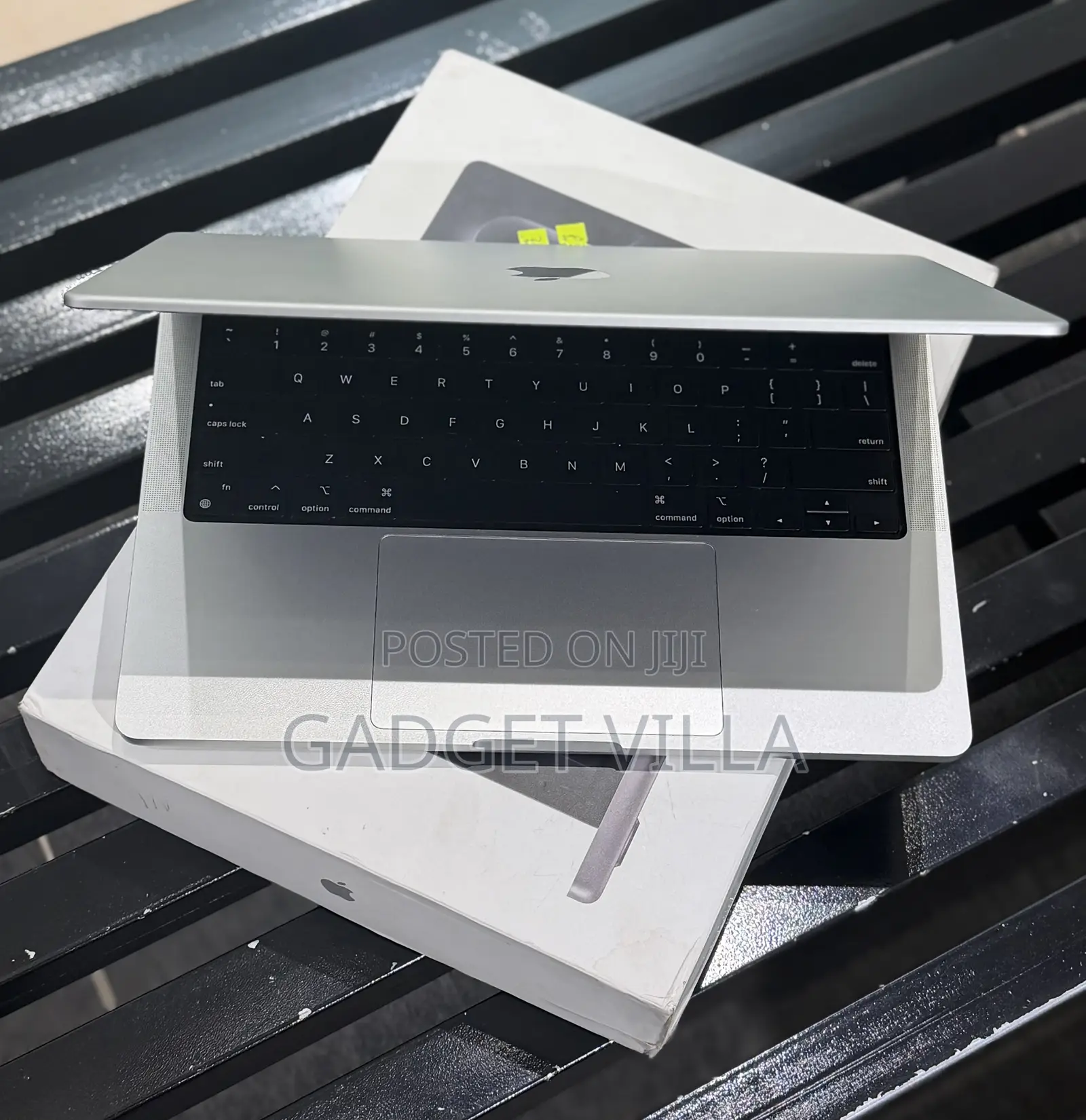 Laptop Apple MacBook Pro 2024 M4 16GB Apple M4 SSD 1T