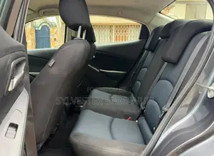 Toyota Yaris 1.5 Sedan LE 2020 Gray