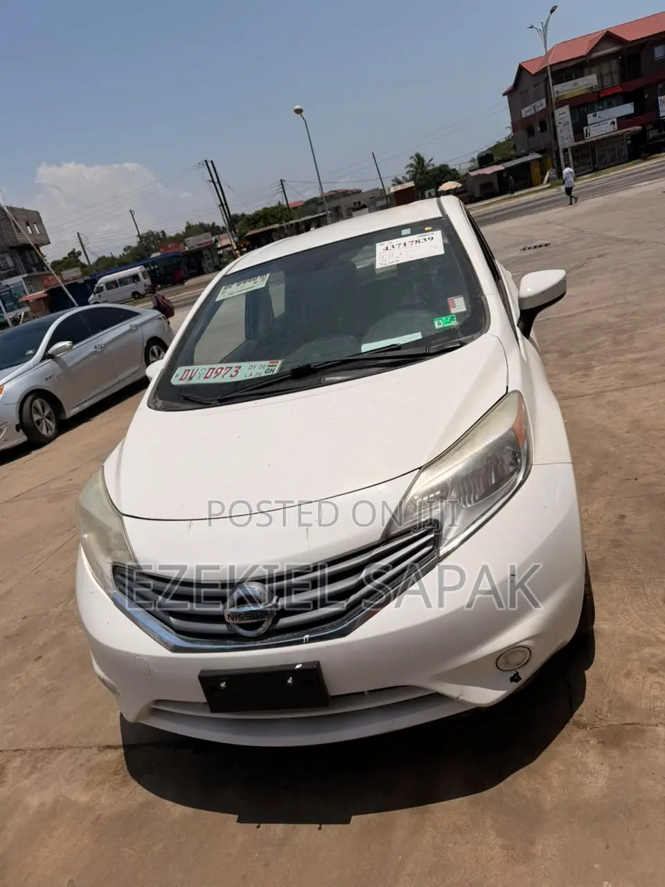 Nissan Versa 1.6 SV 2016 White