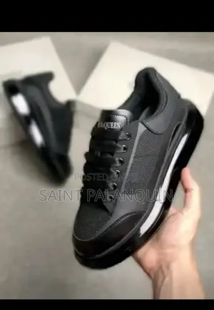 McQueen Blackchunky-Soled Low-Top