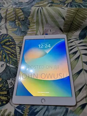 New Apple iPad (2025) 64 GB Silver