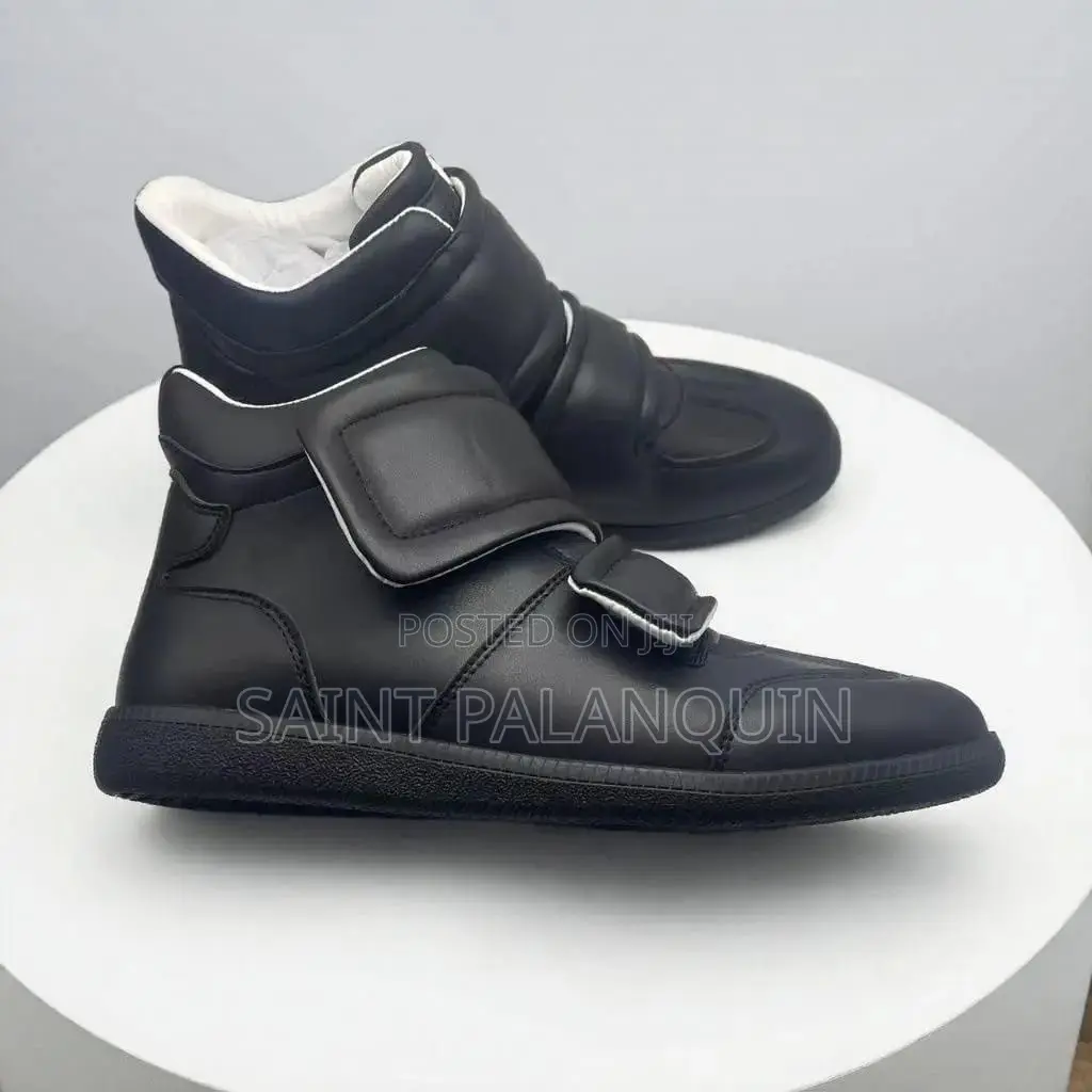 Maison Margiela Clinic Sneakers Distinctive Oversized Velcro Strap