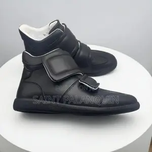 Maison Margiela Clinic Sneakers Distinctive Oversized Velcro Strap
